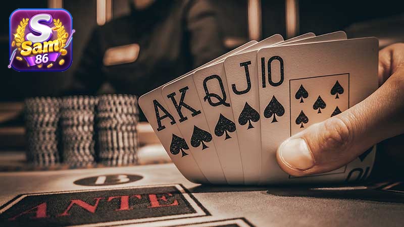 Đặt cược thông minh khi chơi Poker.